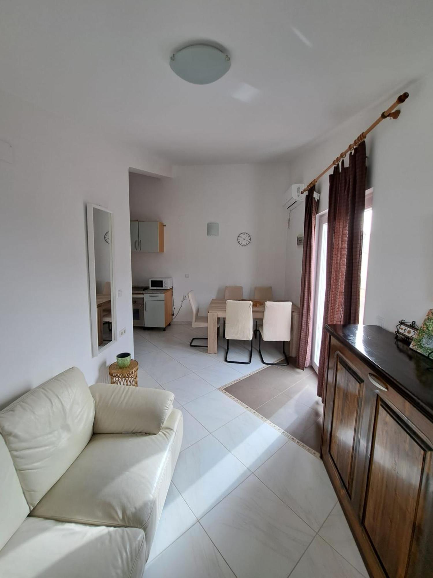 Apartments Maretic มันเดร ภายนอก รูปภาพ